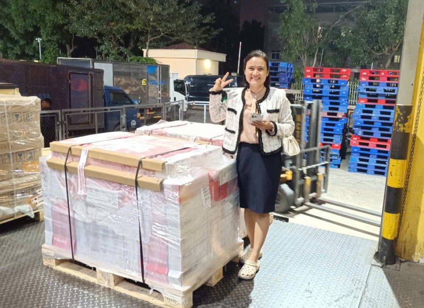 (Air cargo shipment from Prague (Czech Republic) to Hanoi – December 2025)
