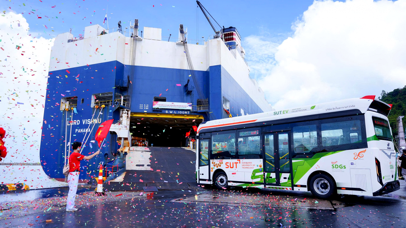 (The first RoRo vessel, M/V Lord Vishnu, calls at Chan May Port, opening new automotive logistics connectivity in Central Vietnam)